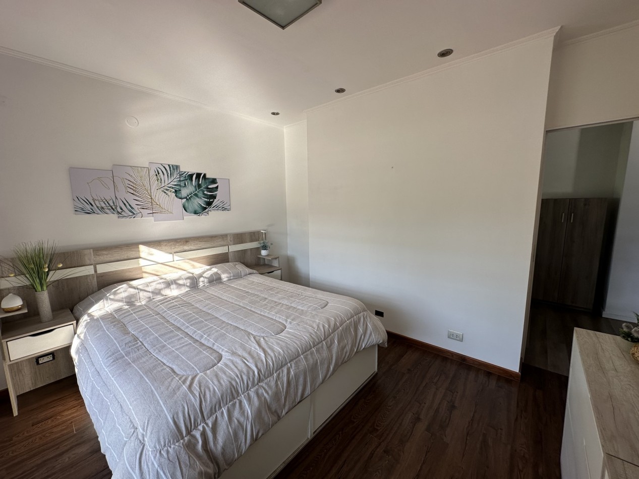 Fabulosa casa 3 dorm. con gran parque y piscina
