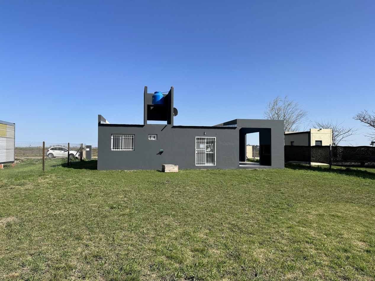 Funes Norte: Venta Casa 2 dorm. (Ideal inversores)
