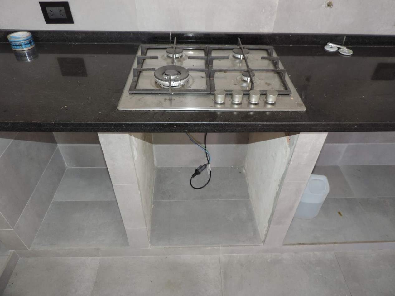 Venta casa 1 dorm. primera calidad en Roldan