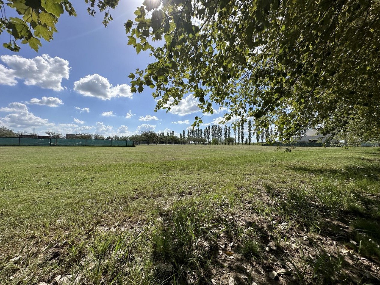 Venta Terreno Haras de Funes Club de Campo