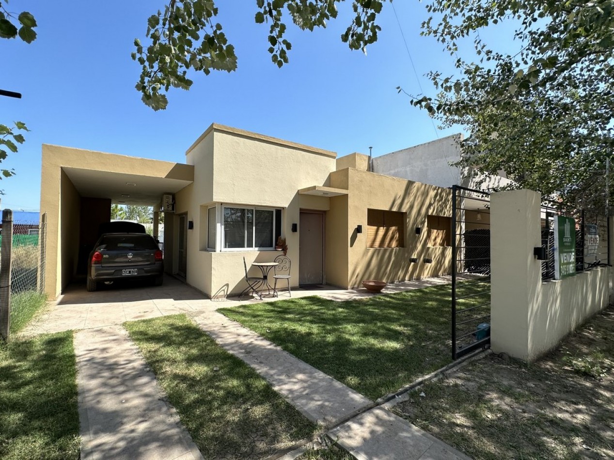Venta casa 2 dormitorios con piscina Apta Credito