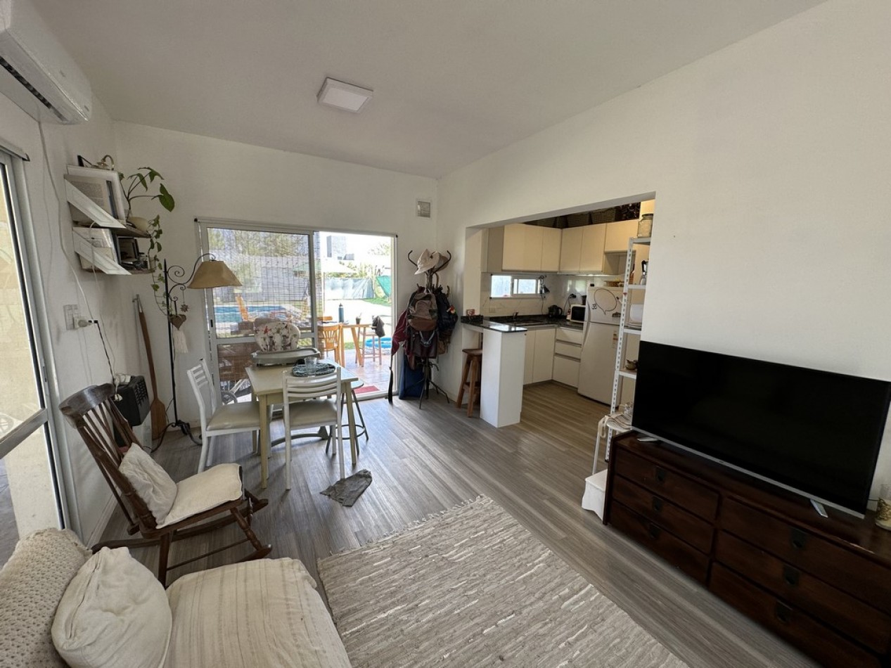 Venta casa 2 dormitorios con piscina Apta Credito