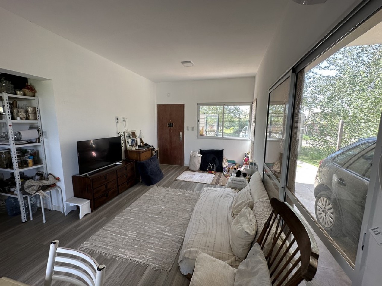 Venta casa 2 dormitorios con piscina Apta Credito