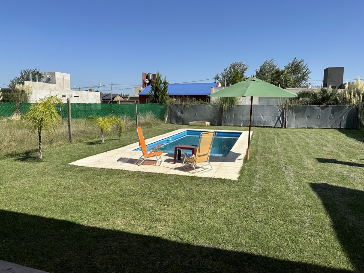 Venta casa 2 dormitorios con piscina Apta Credito