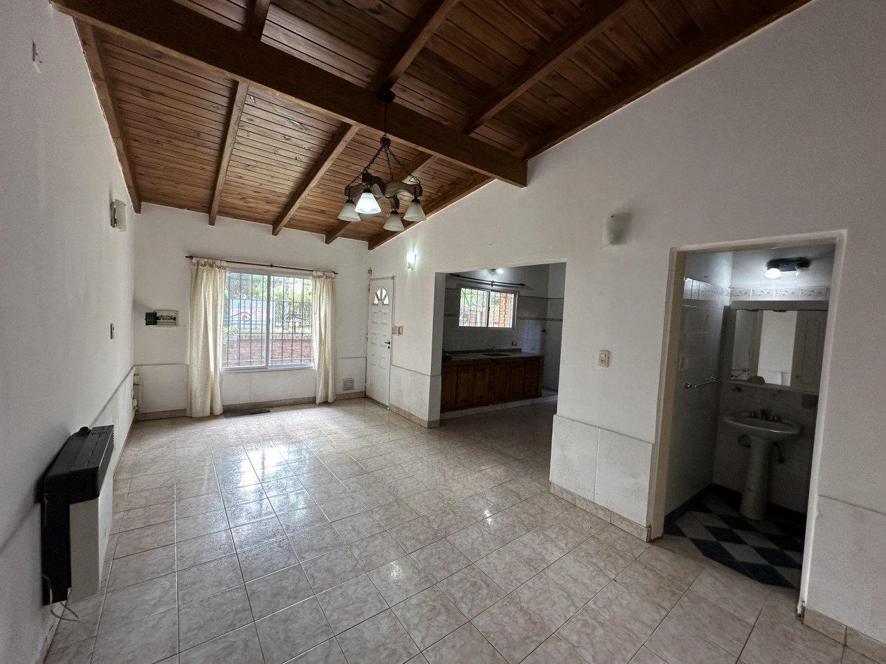 Casa 3 dorm en Profesional Country Funes