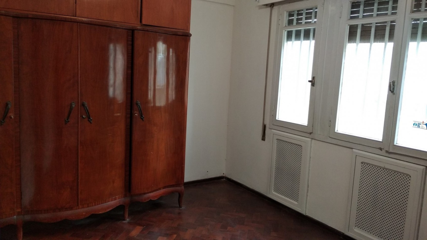 Venta departamento 2 dorm. en Cordoba 1700