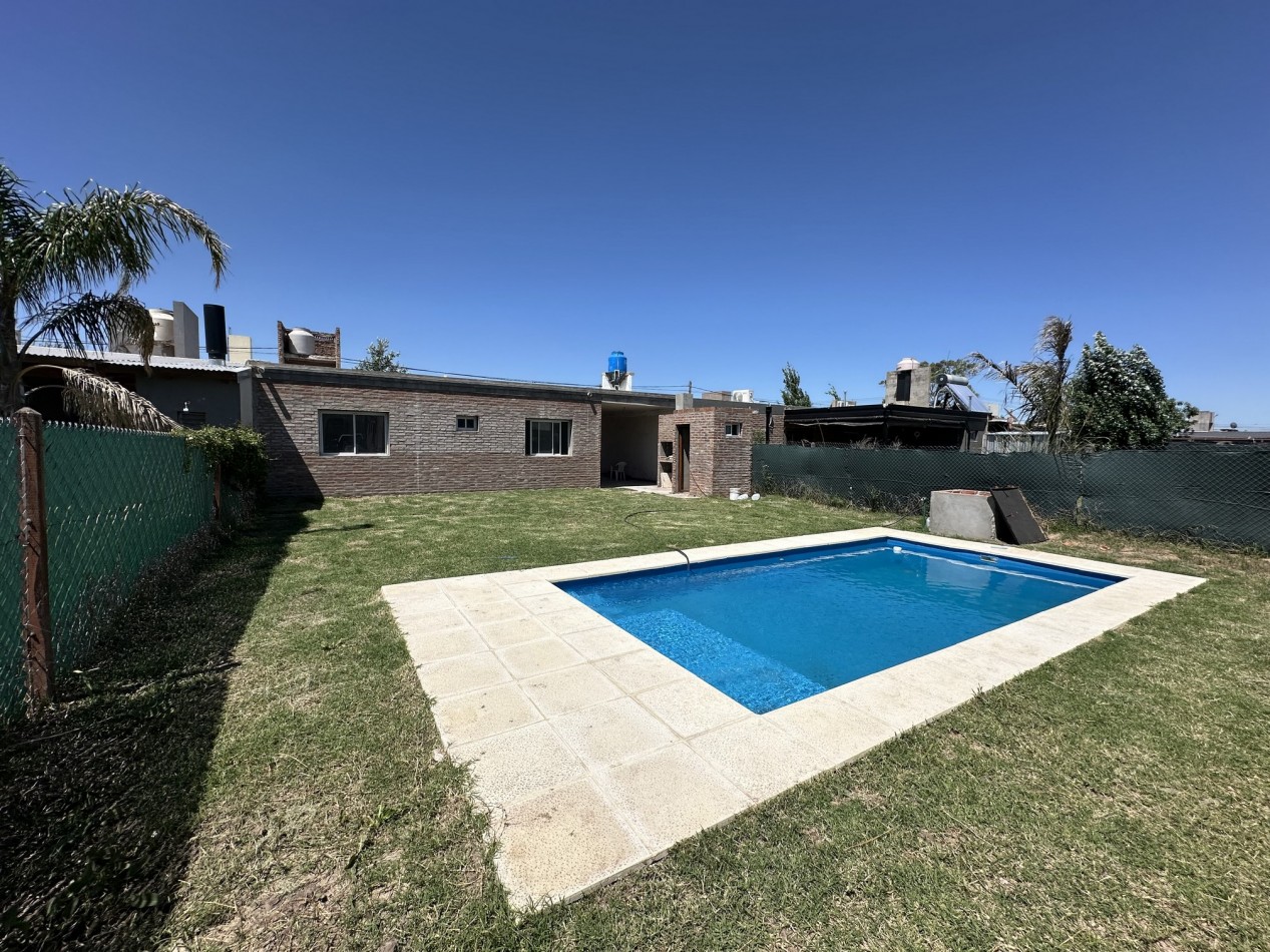 Venta Casa 2 dormitorios con piscina en TS3