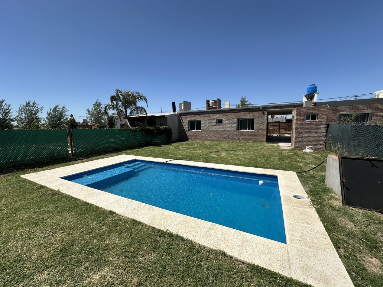 Venta Casa 2 dormitorios con piscina en TS3