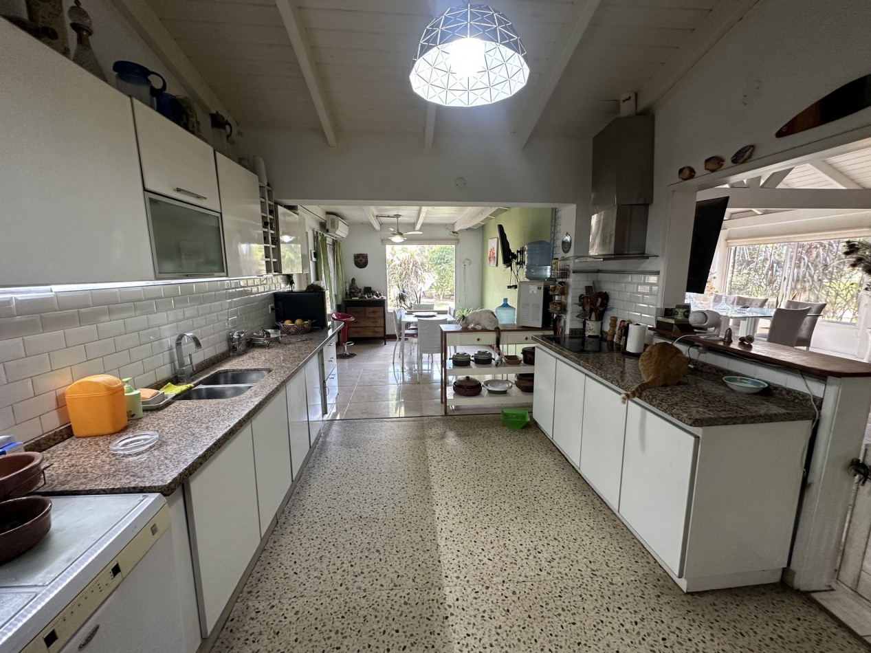 Retasada! Casa 2 dormitorios con piscina en Santa Teresa
