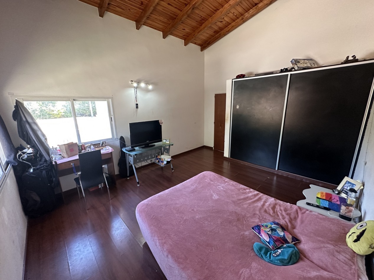 Liceo: Venta Casa 3 dorm. 3 baños con piscina