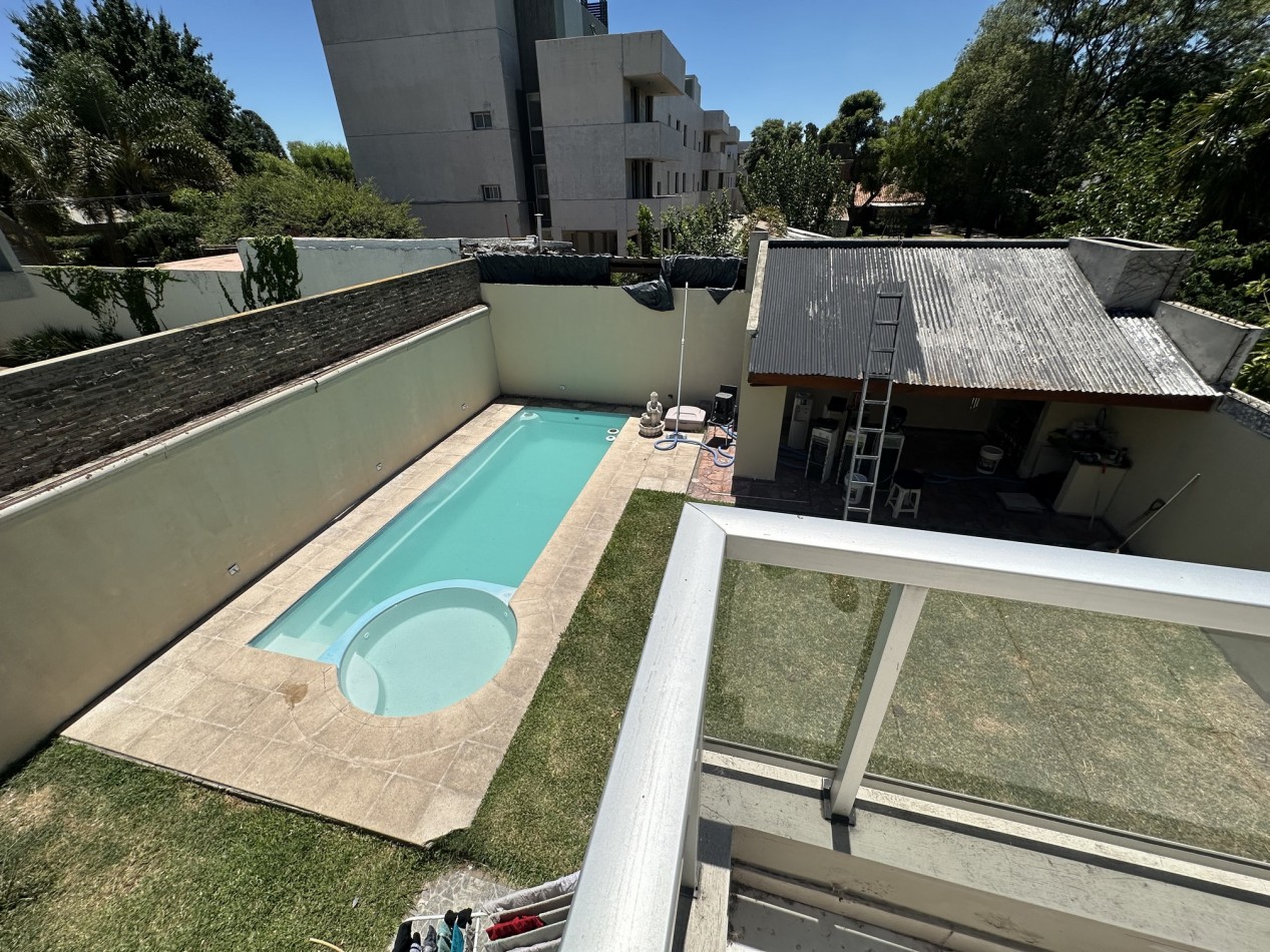 Liceo: Venta Casa 3 dorm. 3 baños con piscina