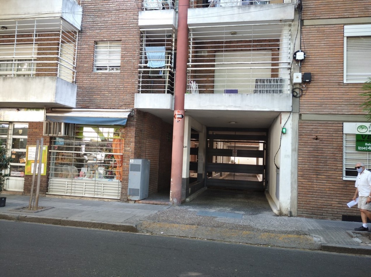 Venta Cochera 3 de febrero 1400