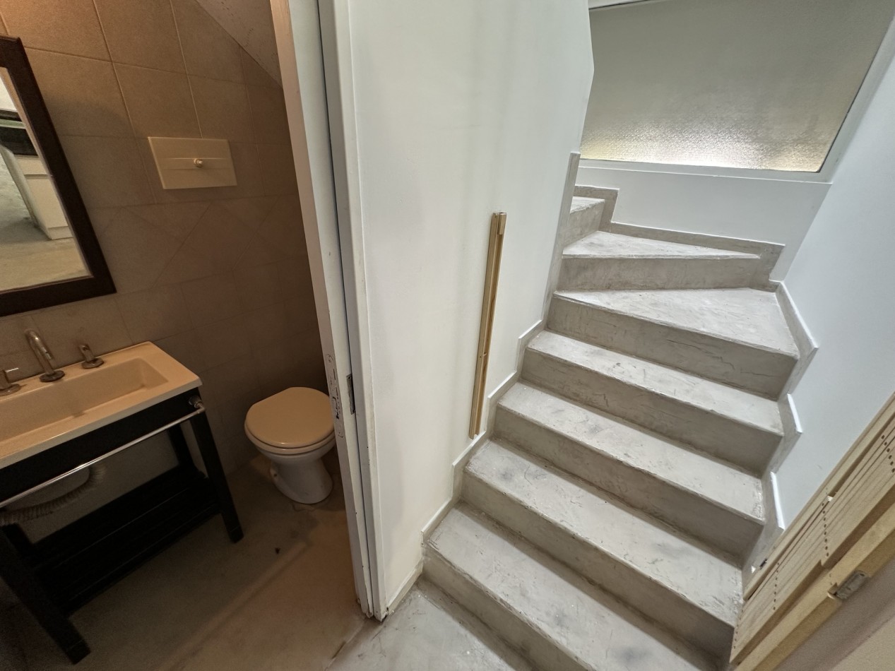 Alquiler Casa 4 dormitorios 3 baños con piscina en "Funes R"