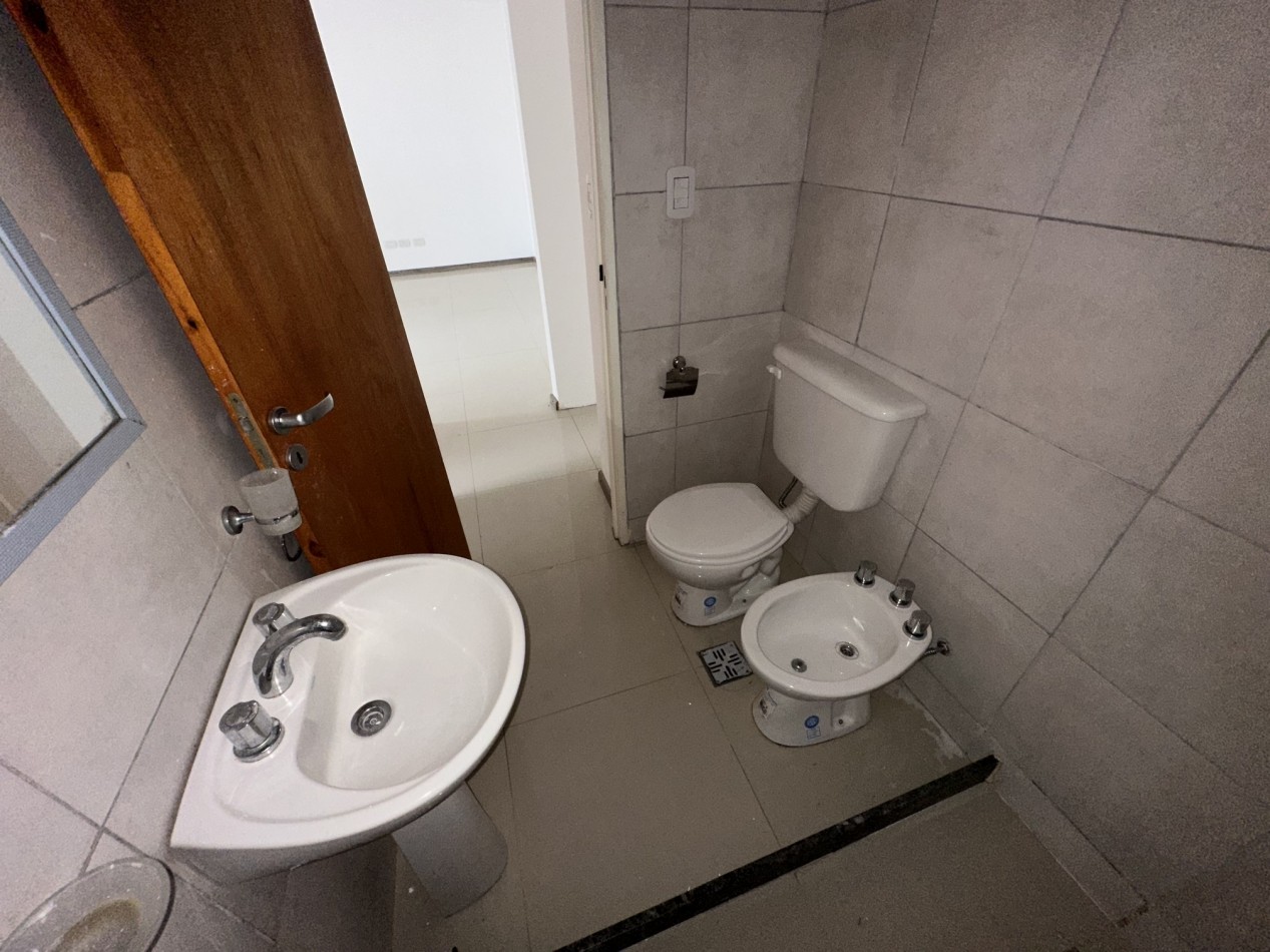 Depto 1 dorm de escalera en Urquiza 4400