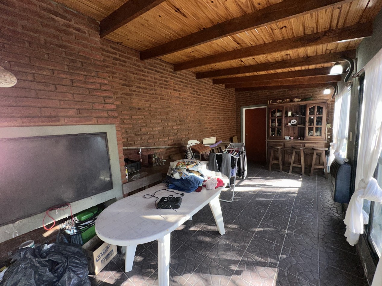 Encantadora casa 3 dorm. con piscina en Funes