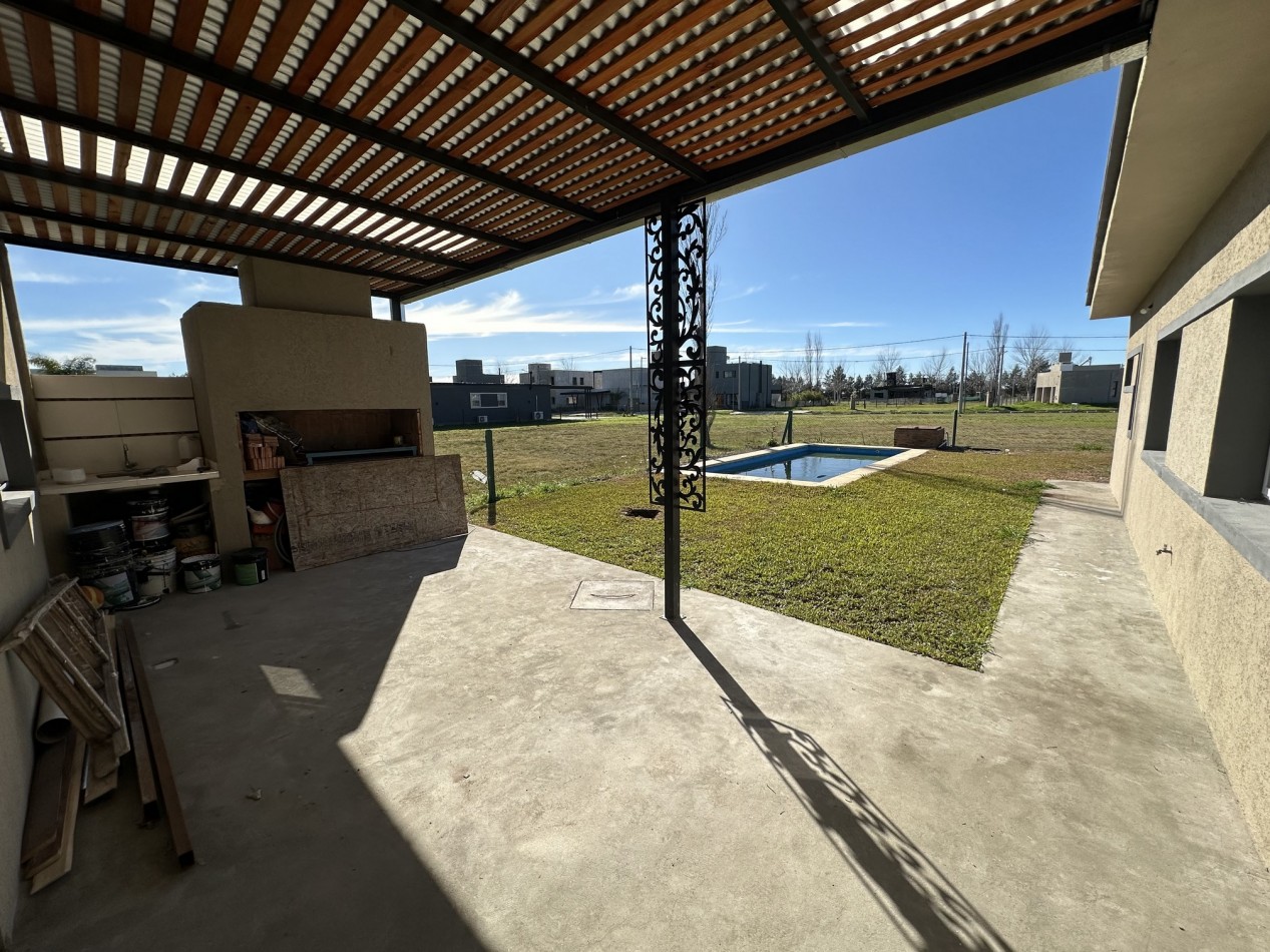 Estupenda Casa 3 dormitorios con piscina en Piñero