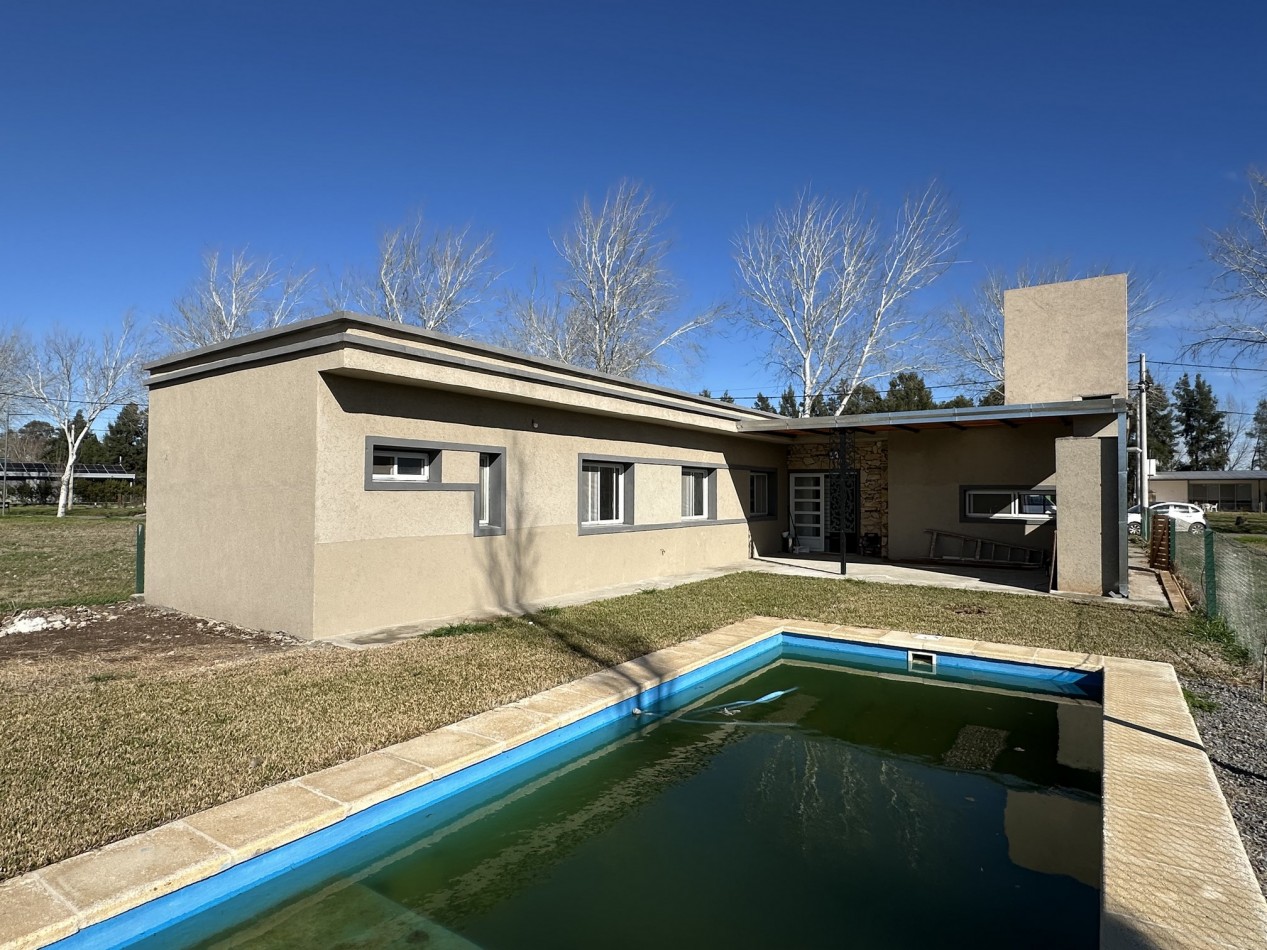 Estupenda Casa 3 dormitorios con piscina en Piñero