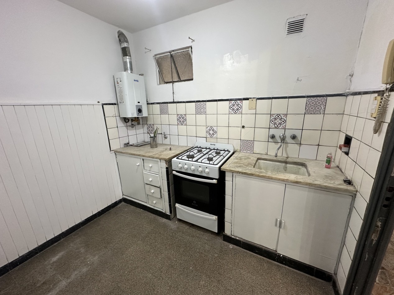 Casa interna 2 dorm. en Pichincha. Apta Credito!
