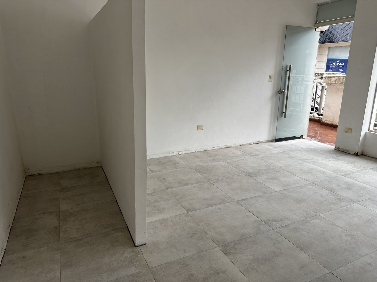 Venta Local en Paseo Victoria Funes