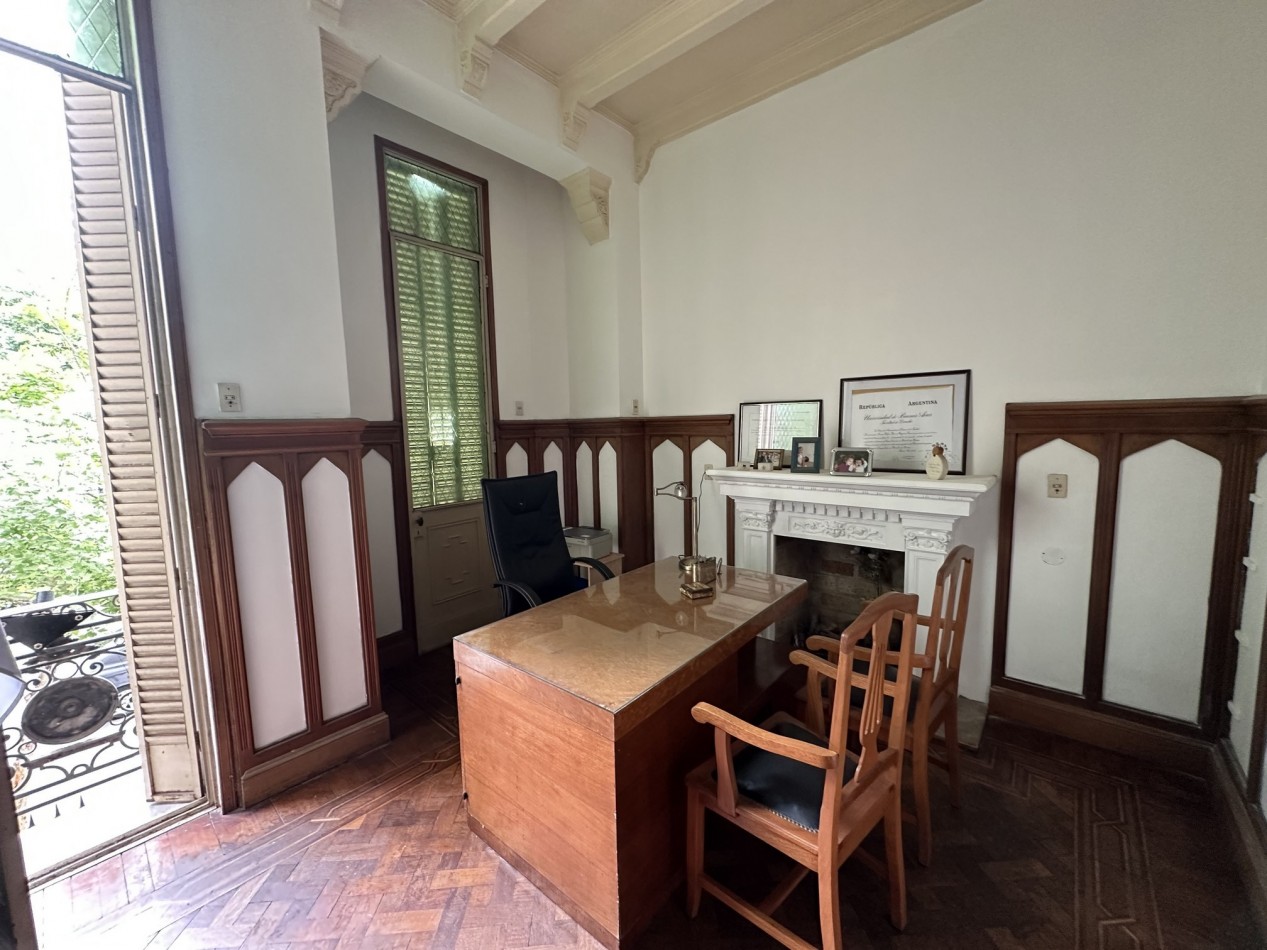 Casona de categoria en alquiler sobre Boulevard Oroño