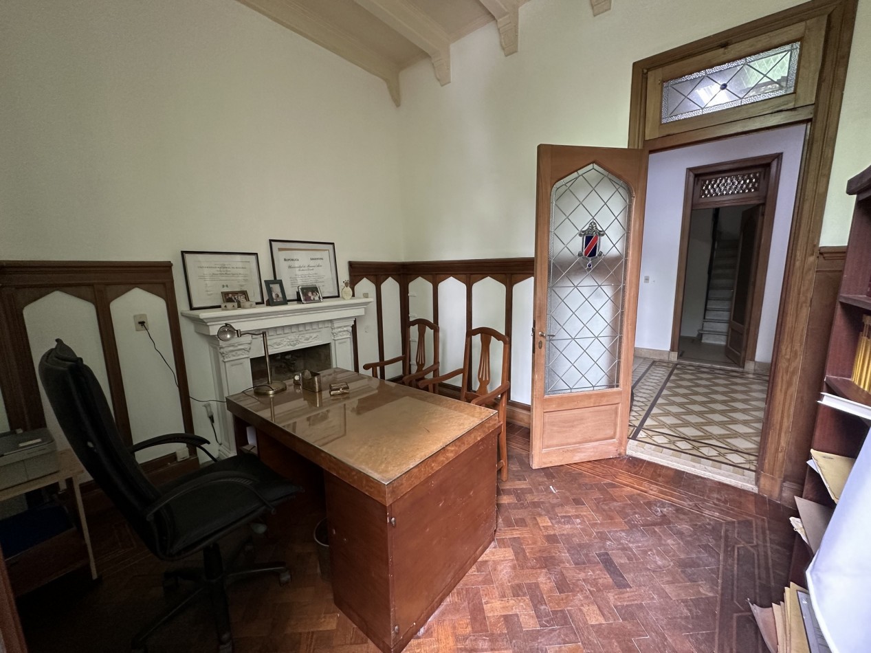 Casona de categoria en alquiler sobre Boulevard Oroño