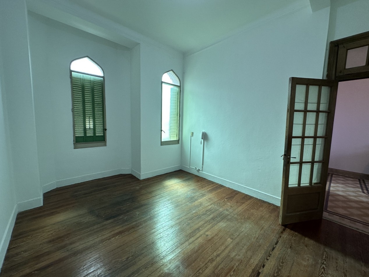 Casona de categoria en alquiler sobre Boulevard Oroño