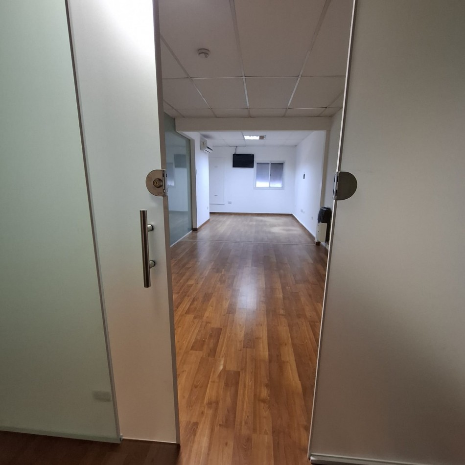 Alquiler edificio de oficinas/consultorios en Rosario