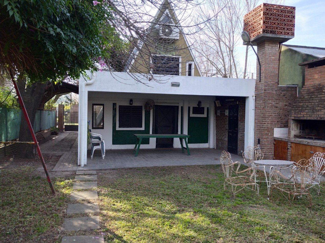 Casa 2 dorm con piscina en Liceo