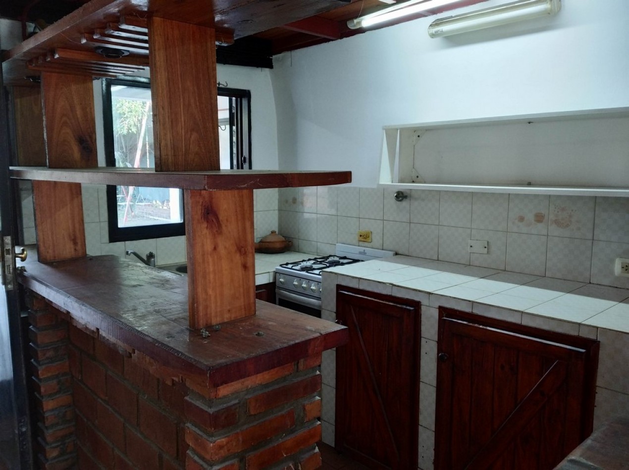 Casa 2 dorm con piscina en Liceo