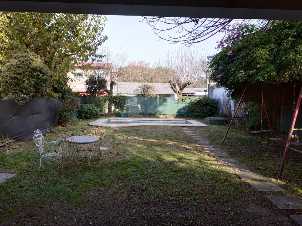 Casa 2 dorm con piscina en Liceo