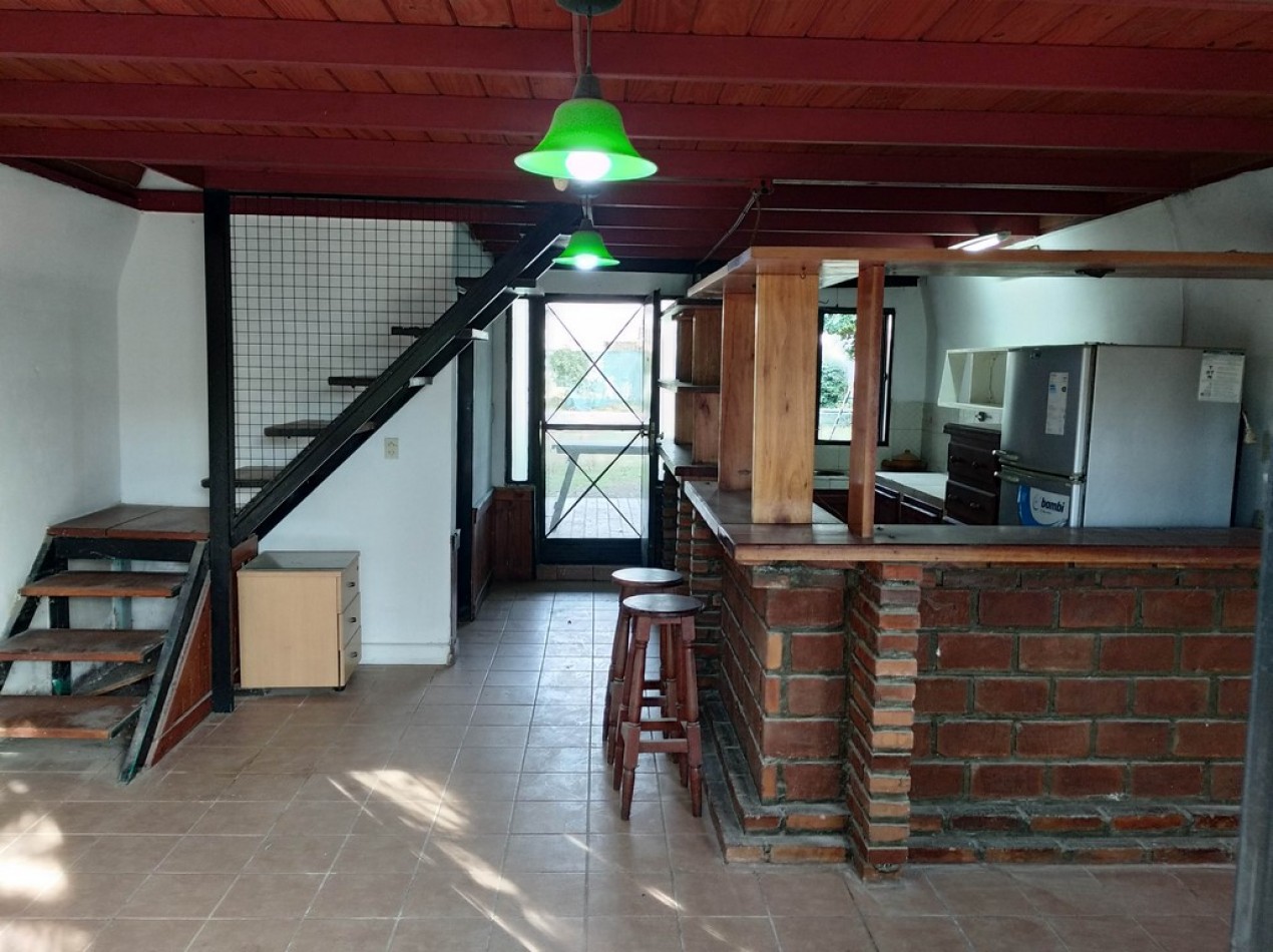 Casa 2 dorm con piscina en Liceo