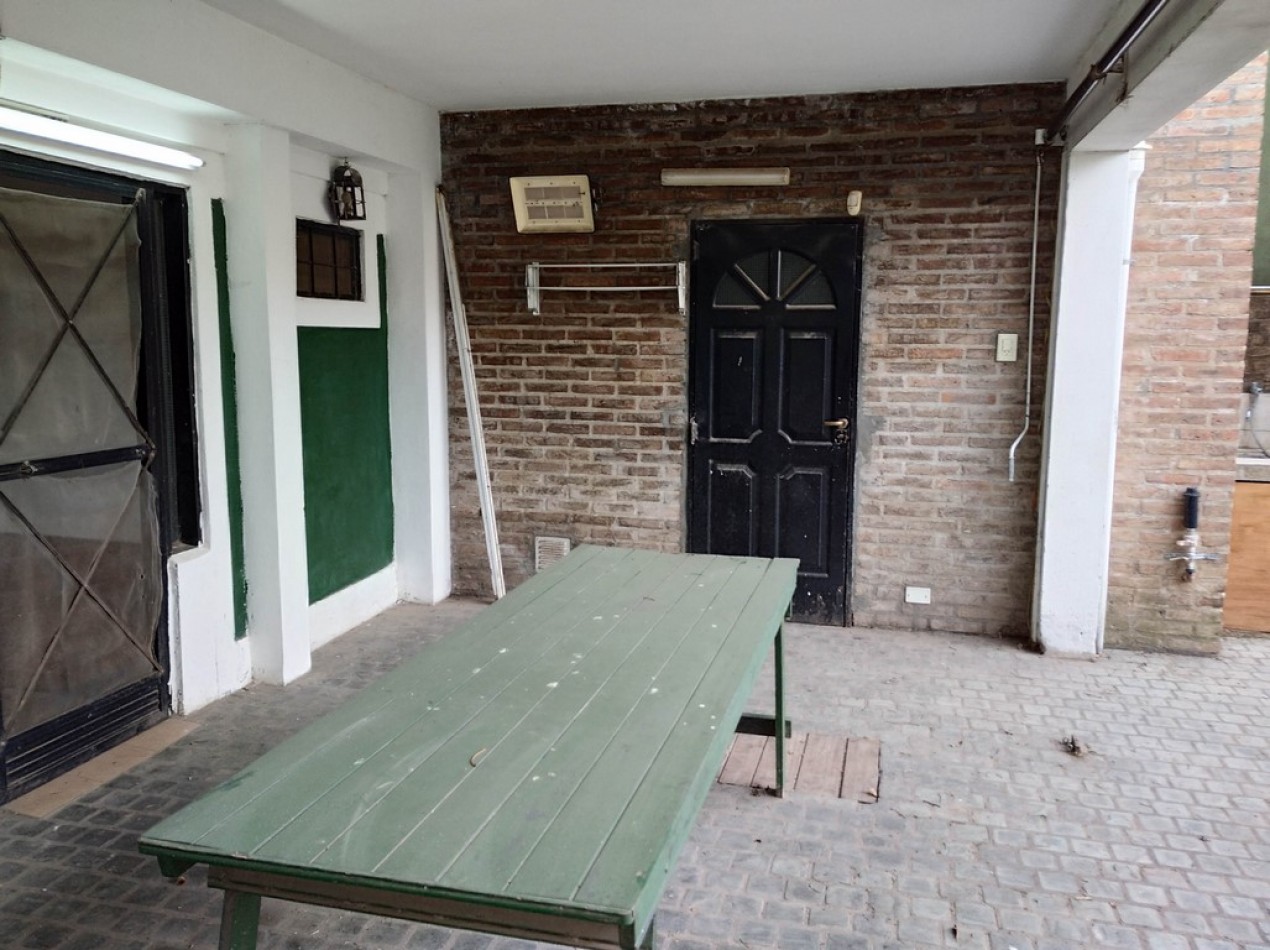 Casa 2 dorm con piscina en Liceo