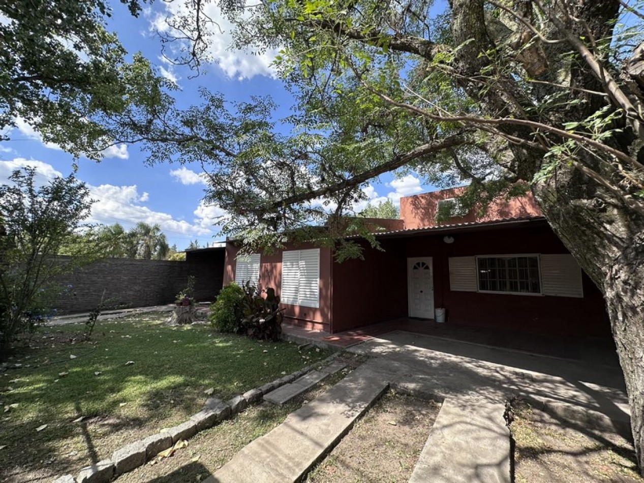 Venta casa 3 dormitorios con gran parque forestado