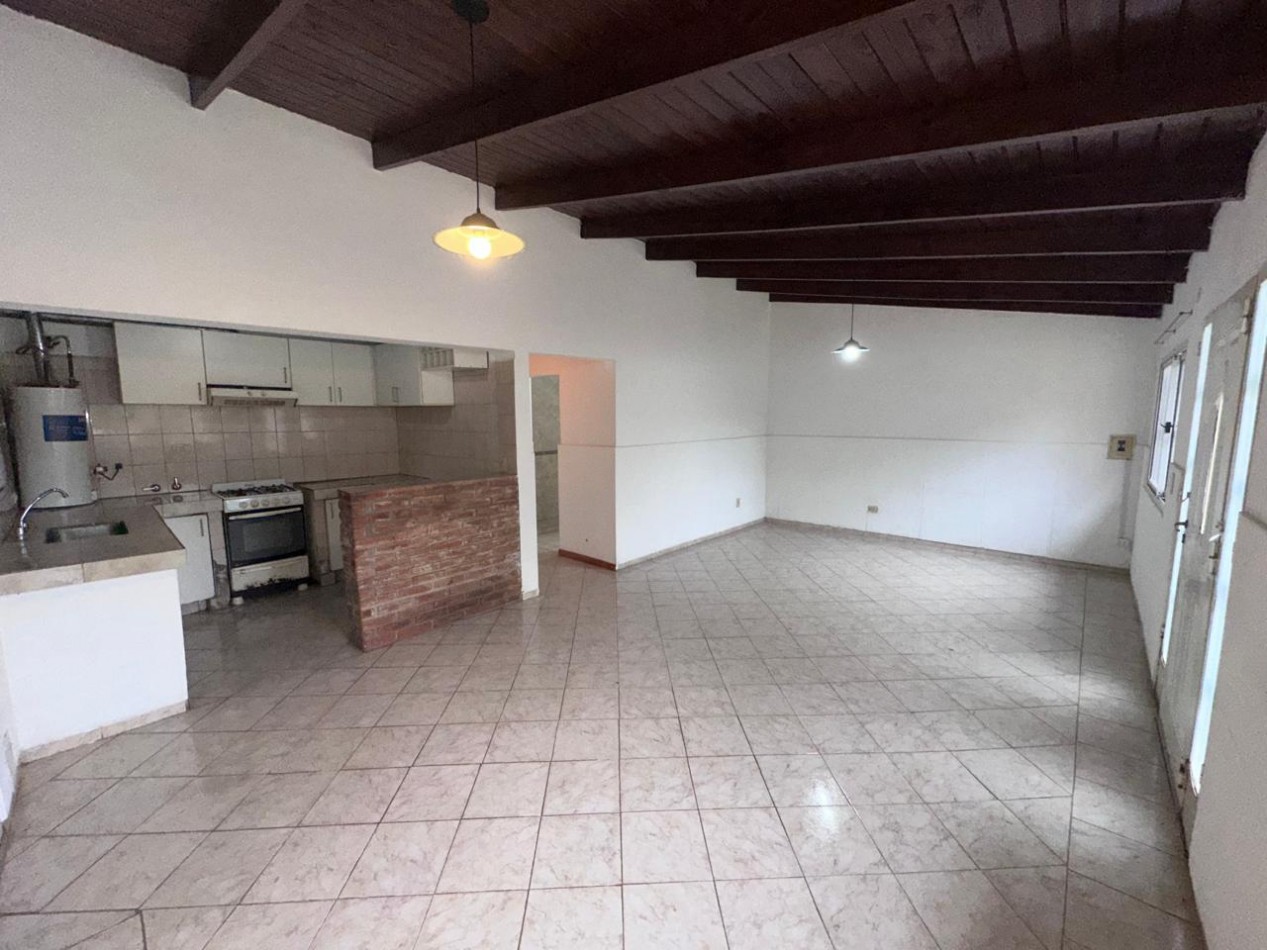 Alquiler Casa 2 dormitorios con gran parque