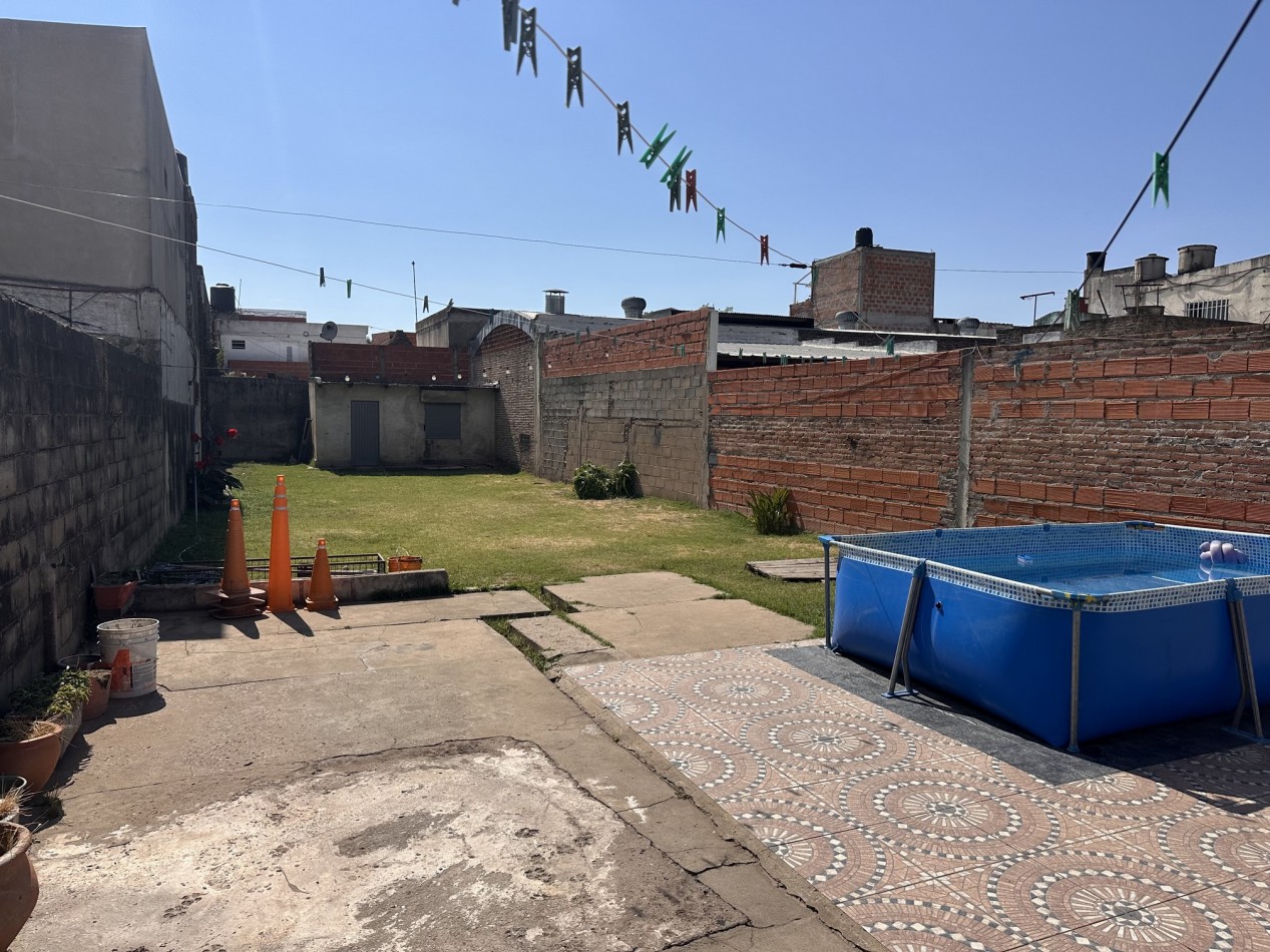 Venta 2 casas en un lote grande - Ideal 2 familias