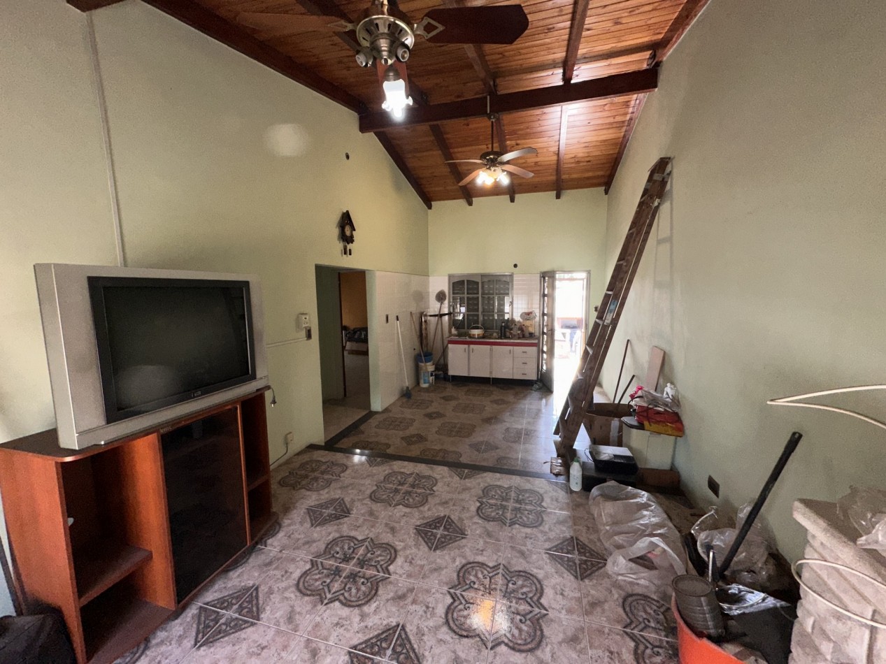 Venta 2 casas en un lote grande - Ideal 2 familias