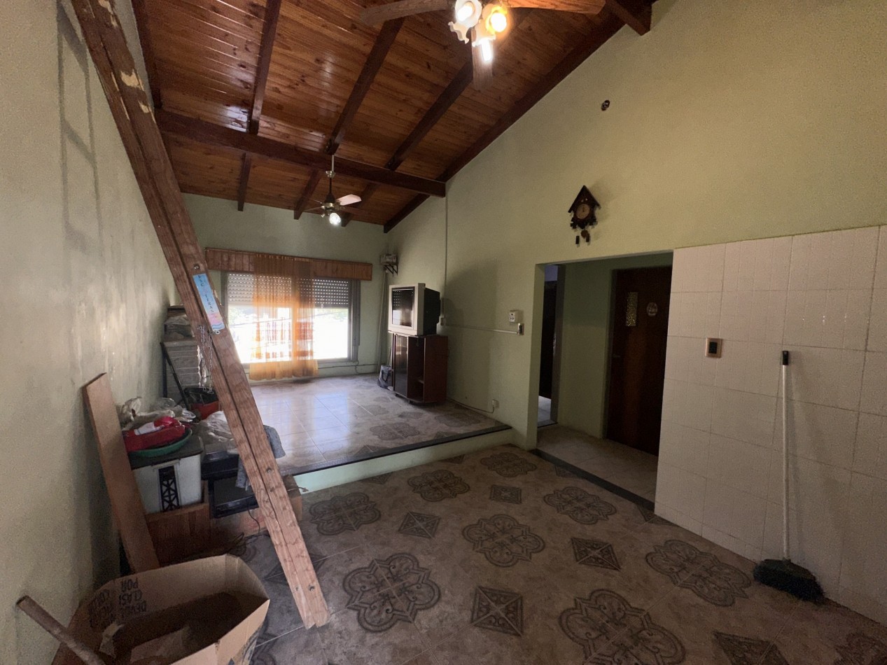 Venta 2 casas en un lote grande - Ideal 2 familias