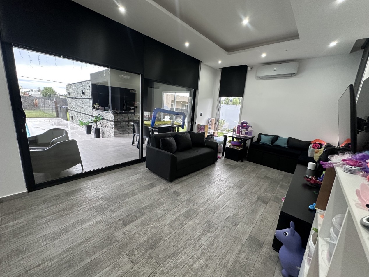 Increible Casa Premium 4 Dormitorios en Roldan