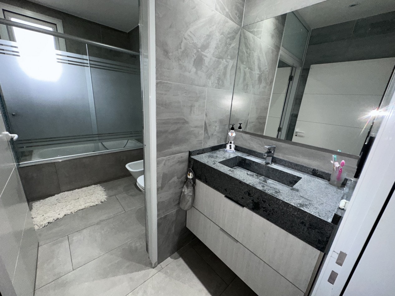 Increible Casa Premium 4 Dormitorios en Roldan