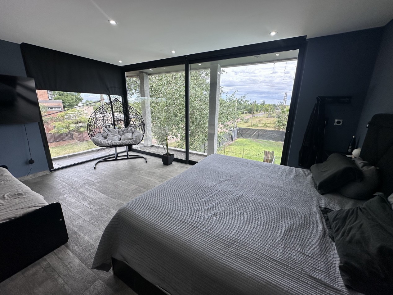 Increible Casa Premium 4 Dormitorios en Roldan