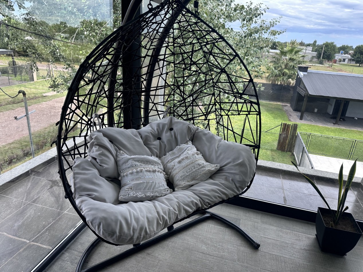 Increible Casa Premium 4 Dormitorios en Roldan