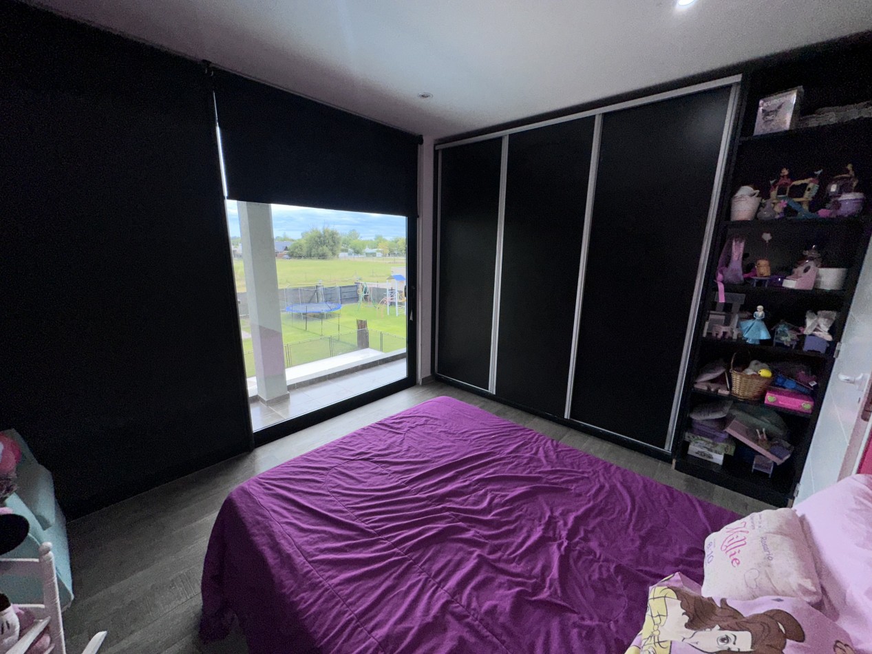 Increible Casa Premium 4 Dormitorios en Roldan