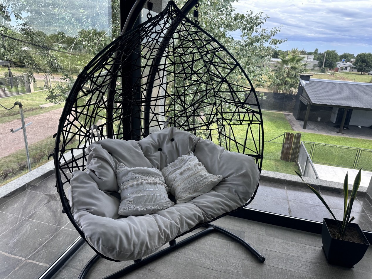 Increible Casa Premium 4 Dormitorios en Roldan