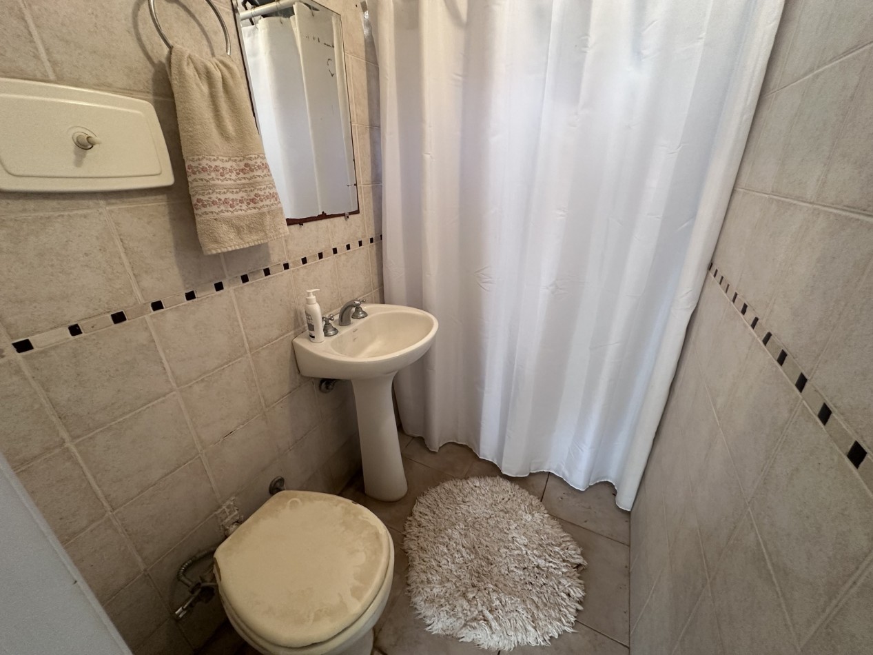 Casa a Reciclar en Garita 13 - Funes