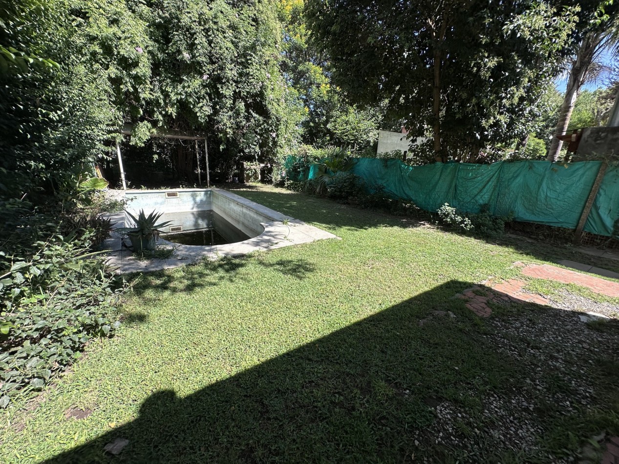 Casa a Reciclar en Garita 13 - Funes