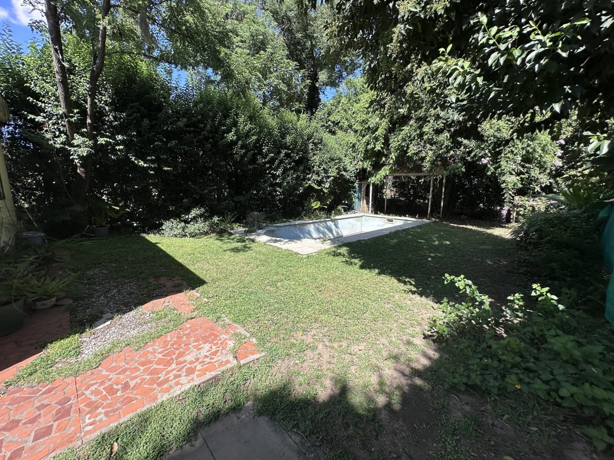 Casa a Reciclar en Garita 13 - Funes