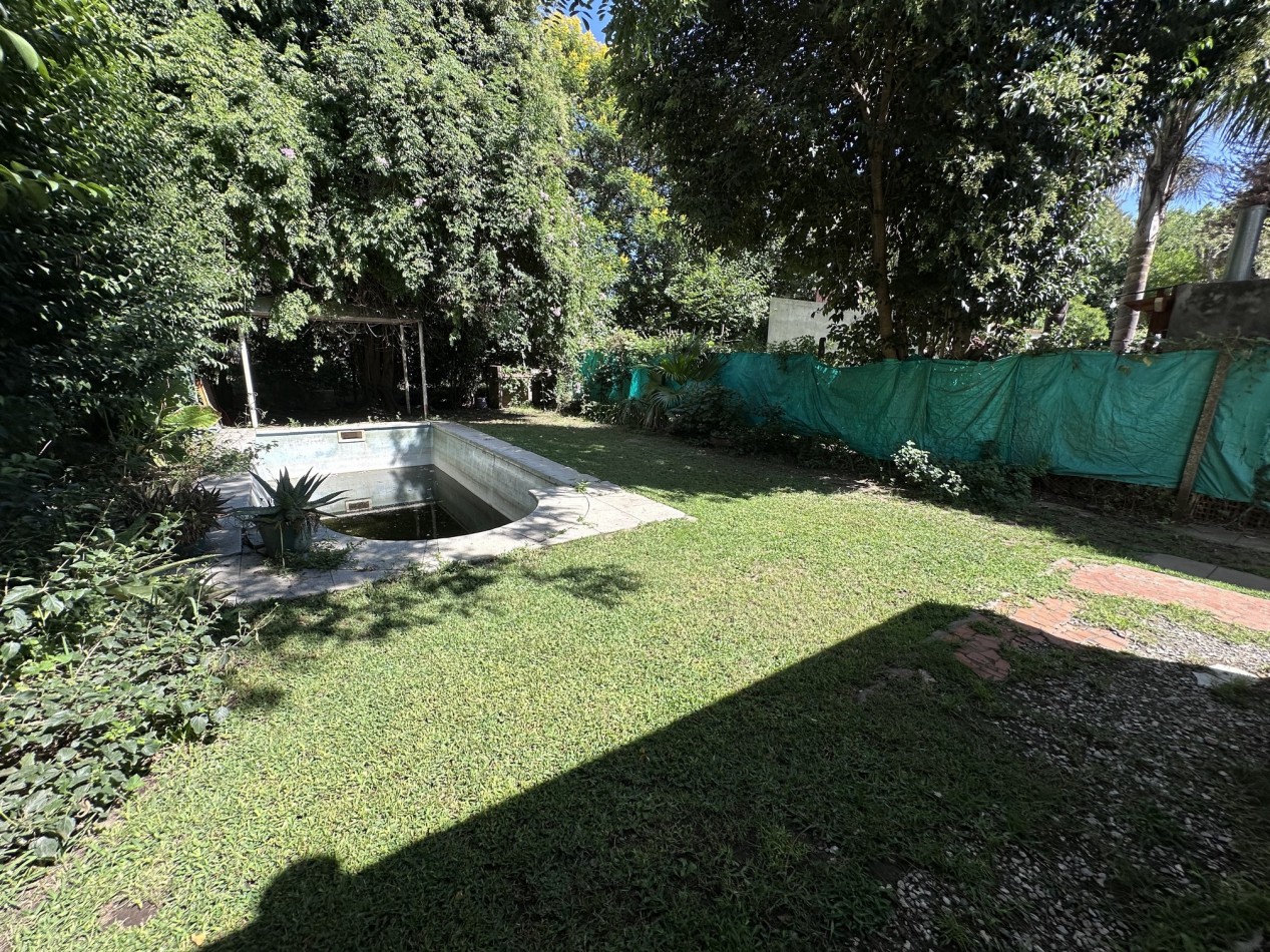 Casa a Reciclar en Garita 13 - Funes