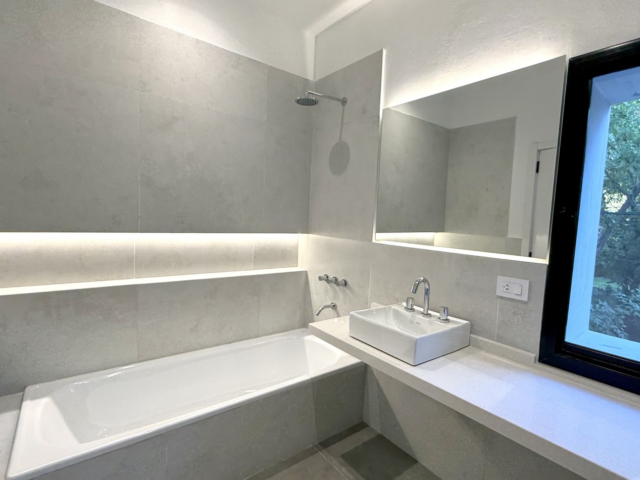 Venta casa 3 dormitorios en Fisherton - A estrenar