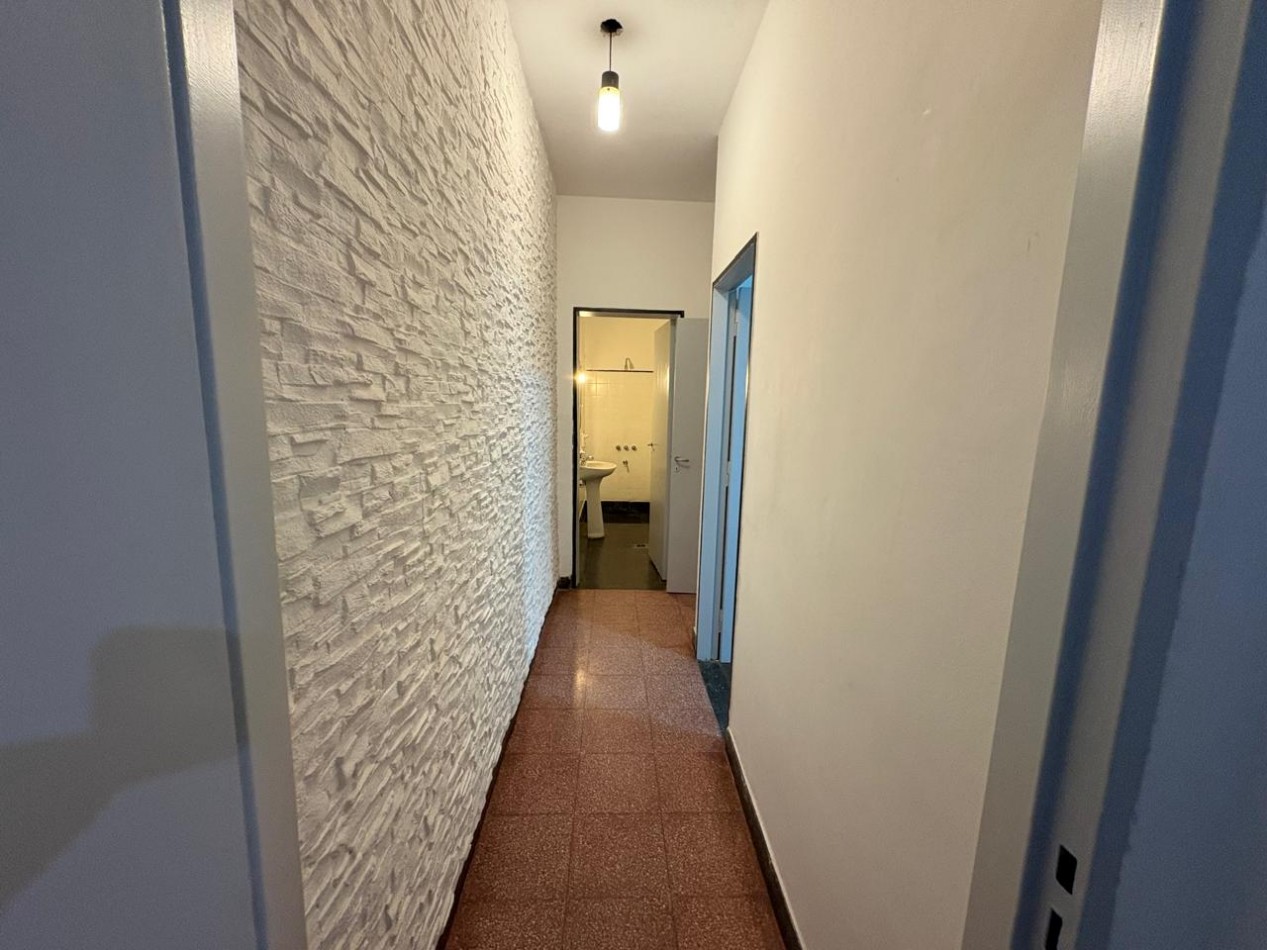 Alquiler Casa 2 dormitorios con patio y cochera