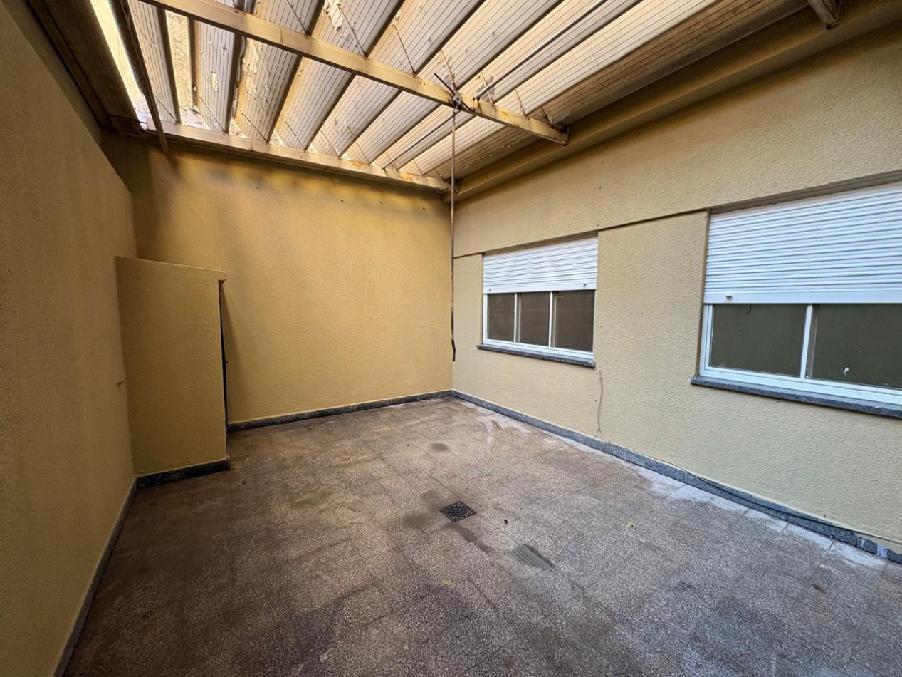 Alquiler Casa 2 dormitorios con patio y cochera